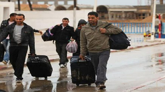 26 مصرياً من العاملين بقطر يصلون إلى القاهرة بعد قطع العلاقات