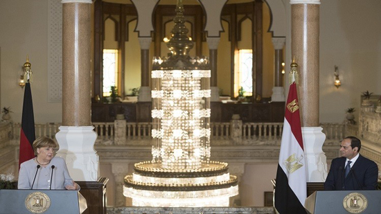 الرئيس المصري عبد الفتاح السيسي، والمستشارة الألمانية أنغيلا ميركل