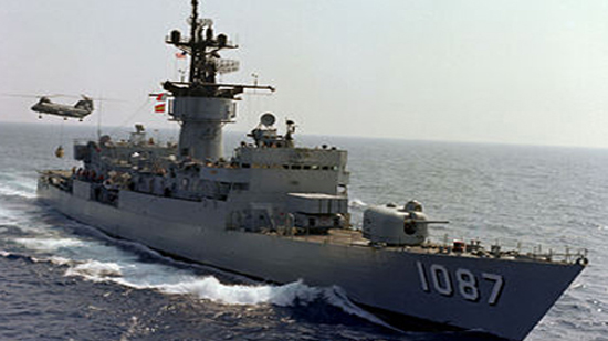 القوات البحرية تنقذ سفينة إيطالية شمال مرسى مطروح 