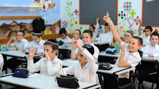 غضب أباء طلاب المدارس العلمانية في إسرائيل 
