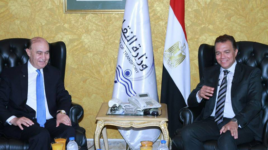  وزير النقل يلتقي الفريق مميش لبحث إعداد مخطط عام لكل الموانئ المصرية