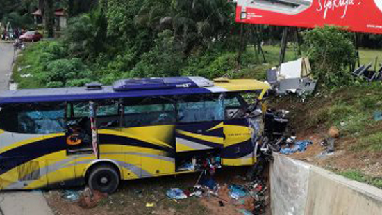 مقتل 7 وإصابة 15 فى حادث سقوط حافلة من منحدر صخرى فى السلفادور