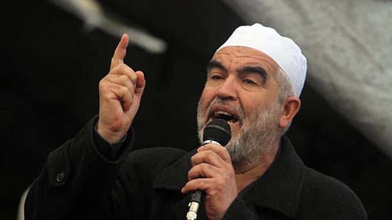  إسرائيل تعتقل الشيخ رائد صلاح بتهمة التحريض على العنف