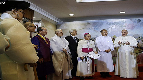 البابا فرنسيس ينادي بالسلام في شبه الجزيرة الكورية