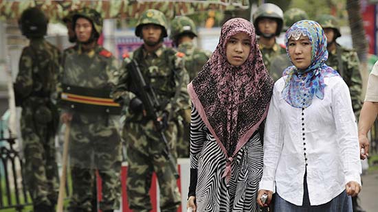الصين تطالب أقلية الإيغور بتسليم المصاحف