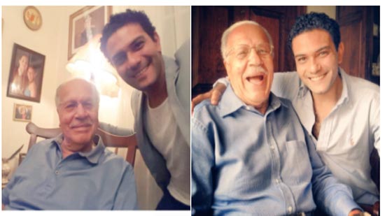 آسر ياسين ينشر صورة مع جده 