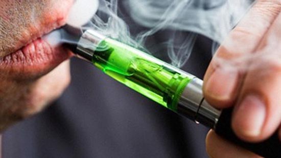 دراسة: السجاير الإلكترونية لا تقل خطرا عن تدخين التبغ