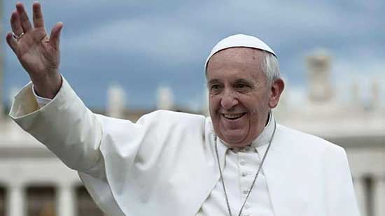 البابا فرنسيس يدعو إلى تعديل في صياغة الصلاة الربانية
