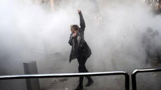 ارتفاع ضحايا الاحتجاجات ضد نظام الملالى فى إيران لـ 20 قتيلا