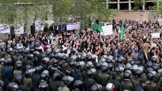  خبير في الشأن الإيراني: المظاهرات في إيران خطيرة جدًا وقد تتحول إلى ثورة كبيرة