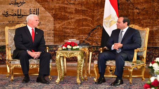 بنس للسيسي: ندعم مصر في حربها ضد المتشددين الإسلاميين