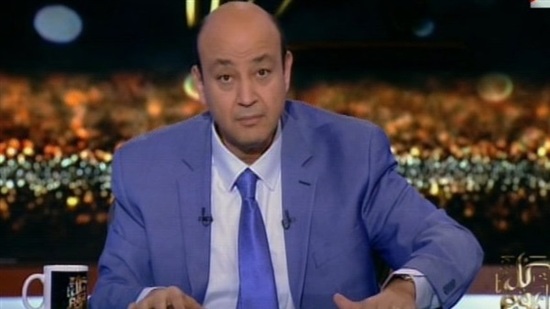 عمرو أديب يتوقع تراجع أسعار اللحوم بعد انخفاض الدواجن