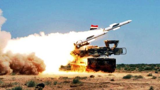 الدفاعات السورية تتصدى لطائرات استطلاع إسرائيلية