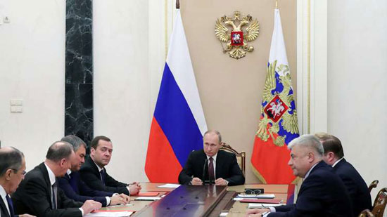 بوتين يبحث مع أعضاء مجلس الأمن الروسي الوضع في عفرين