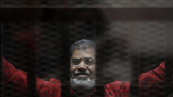 مرسي يهدد وزير الداخلية 