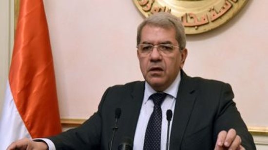 وزير المالية :عمرو المنير كفاءة كبيرة وأدى دورا هاما للوطن