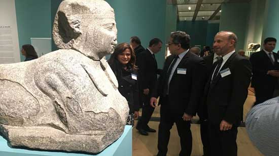 افتتاح معرض الآثار المصرية الغارقة في سانت لويس الأمريكية بحضور العناني وهيكل | صور