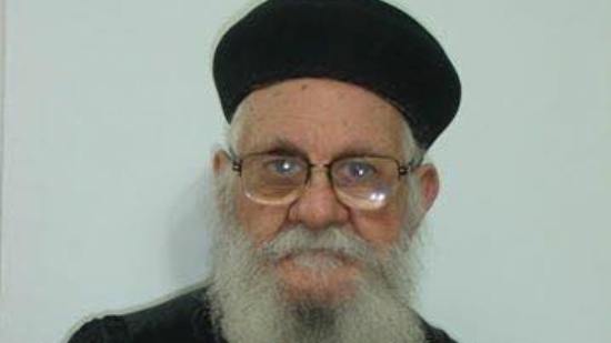 بعد خدمة كهنوتية 50 عامًا.. وفاة الدكتور القمص مكاري كاهن كنيسة الملاك بطوسون