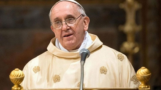 البابا فرنسيس يحذر من فضول الأطفال على الهواتف الذكية والتواجد بالعالم الوهمي