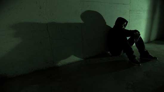  لماذا ترتفع معدلات الانتحار بين الشباب في العالم؟