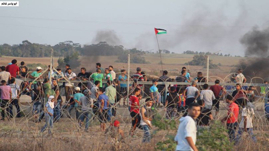إصابة 1100 فلسطيني في مظاهرات على الحدود بغزة