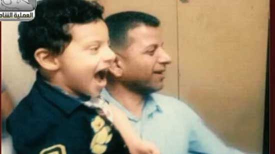 والد الطفل المتهم بـ«تقبيل» زميلته يكشف تفاصيل جديدة عن القضية (فيديو)