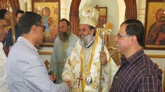 مدير أمن الإسماعيلية يهنئ الأقباط في كنيسة القديس 
