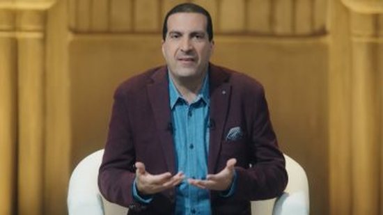 فيديو.. عمرو خالد يعتذر عن إعلان الفراخ: أخطأت وأستغفر الله العظيم
