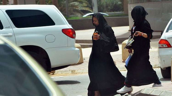 إطلاق سراح 3 نشطاء بمجال حقوق المرأة في السعودية