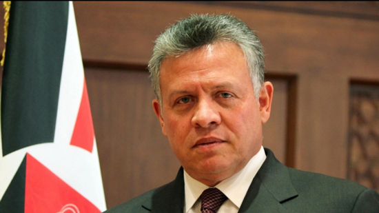  بعد احتجاجات شعبية بالأردن : الملك يكلف رئيس حكومة جديد بعد استقالة الملقى 