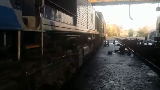 السكة الحديد تكشف حقيقة الفيديو المتداول عن وجود سولار متساقط من أحد الجرارات