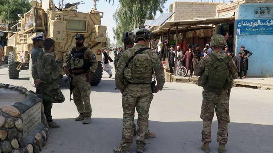 مقتل وجرح عشرات الجنود الأفغان في هجوم لطالبان