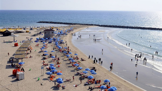 إسرائيل تغلق شاطئ زيكيم بسبب صواريخ غزة