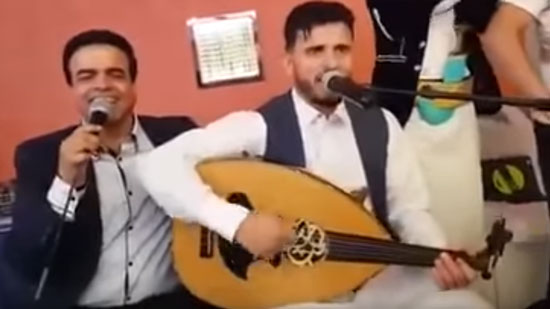 مطرب إسرائيلي يقدم عرضًا موسيقيًا بالأردن وسط تشجيع كبير