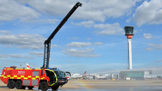 حريق بمطار هيثرو البريطاني يتسبب في توقف حركة الملاحة