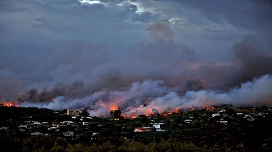 ارتفاع عدد ضحايا حرائق اليونان إلى 74 شخصا.. والسلطات تعلن الحداد