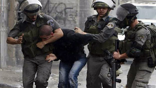 قوات إسرائيلية تعتقل 23 فلسطينيا في الضفة الغربية