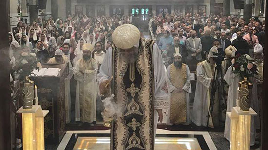 البابا يترأس صلاة القداس في كنيسة الملكة هيلانة بنيويورك