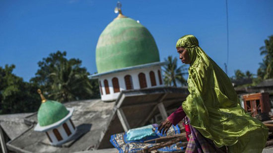 زلزال بقوة 7.7 يضرب جزيرة سولاويسي الإندونيسية