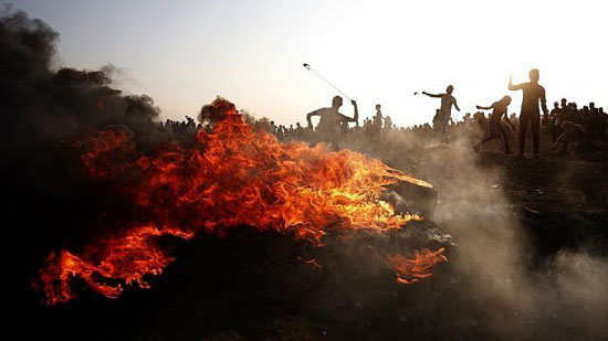 نتنياهو للسيسي: “يجب الضغط على أبو مازن لتقليل الخناق على غزة”