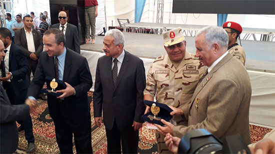 بالصور.. قائد الجيش الثالث  يحضر احتفال جامعة السويس بذكرى نصر أكتوبر المجيد