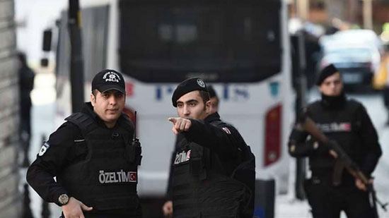 حملة اعتقالات جديدة بتركيا.. ضباط بسلاح الجو وأكاديميين