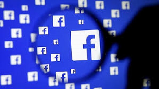 فيس بوك يصدر تقرير الشفافية.. زيادة طلبات التجسس وإزالة 1.5 مليار حساب مزيف
