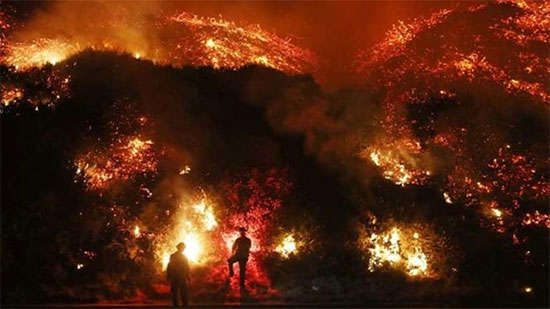 فرق الإنقاذ تبحث عن ألف مفقود في أسوأ حريق غابات بـ كاليفورنيا