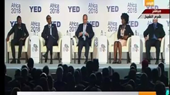 الرئيس السيسي يشرح لضيوف منتدى أفريقيا حجم تحديات دول القارة