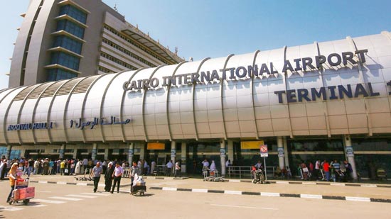 مطار القاهرة يخفض رسوم دخول المودعين والمستقبلين للمطار 50% بمناسبة أعياد الميلاد