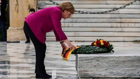 ميركل: ألمانيا تتحمل مسؤولة الجرائم النازية باليونان
