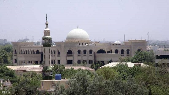 السودان.. مظاهرة باتجاه القصر الرئاسي والحكومة تزيد الرواتب
