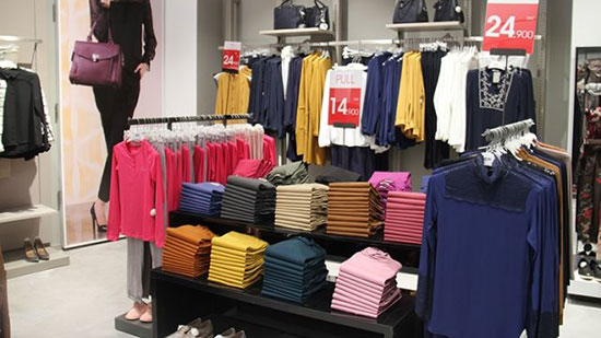  شعبة الملابس الجاهزة:موسم الأكازيون هذا العام هو الأسوأ فى حركة البيع