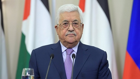 الرئيس الفلسطيني يقبل استقالة الحكومة ويكلفها بتصريف الأعمال
